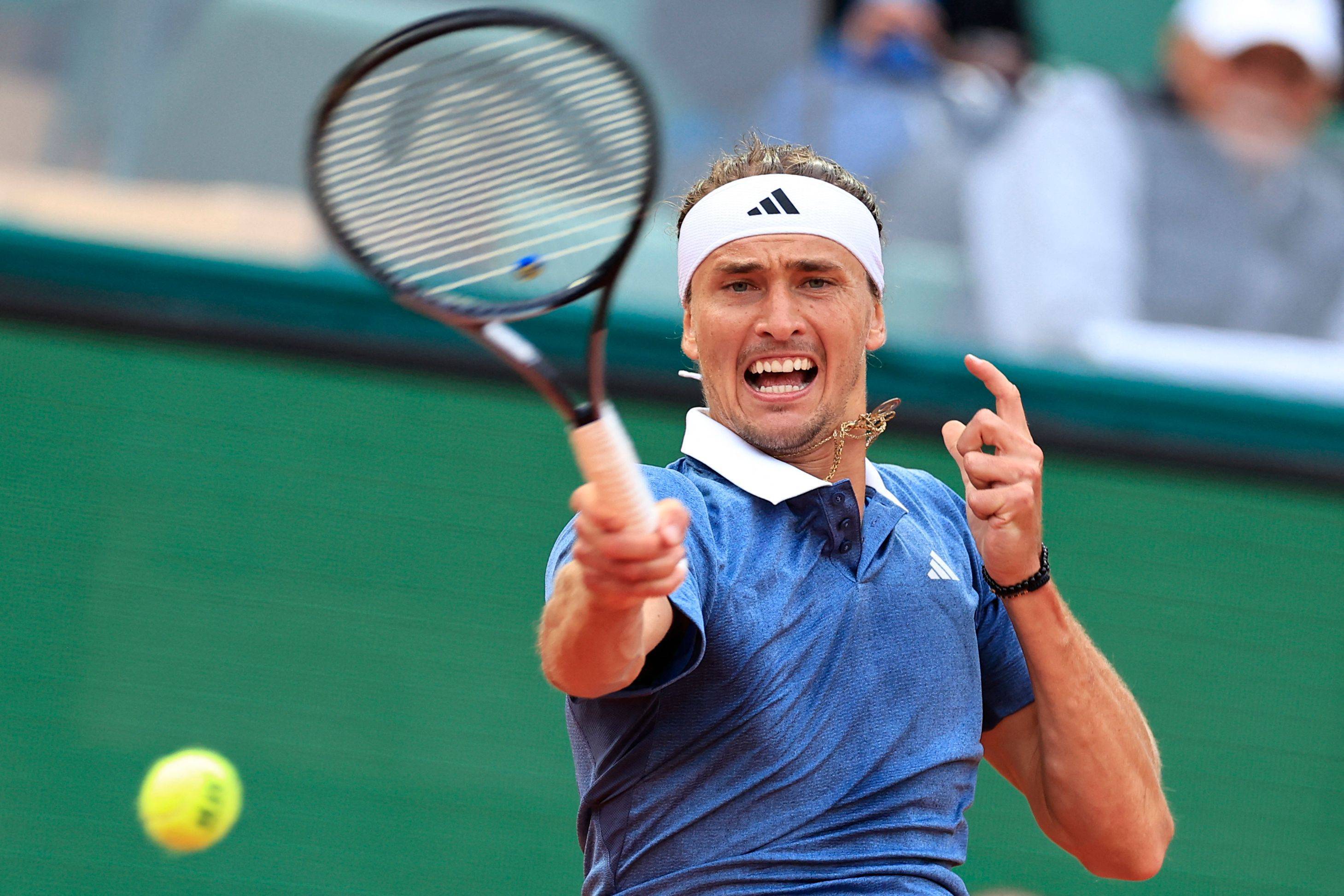 米兰体育app入口-包含法国网球队血洗西班牙网球队,兹维列夫制霸全场的词条