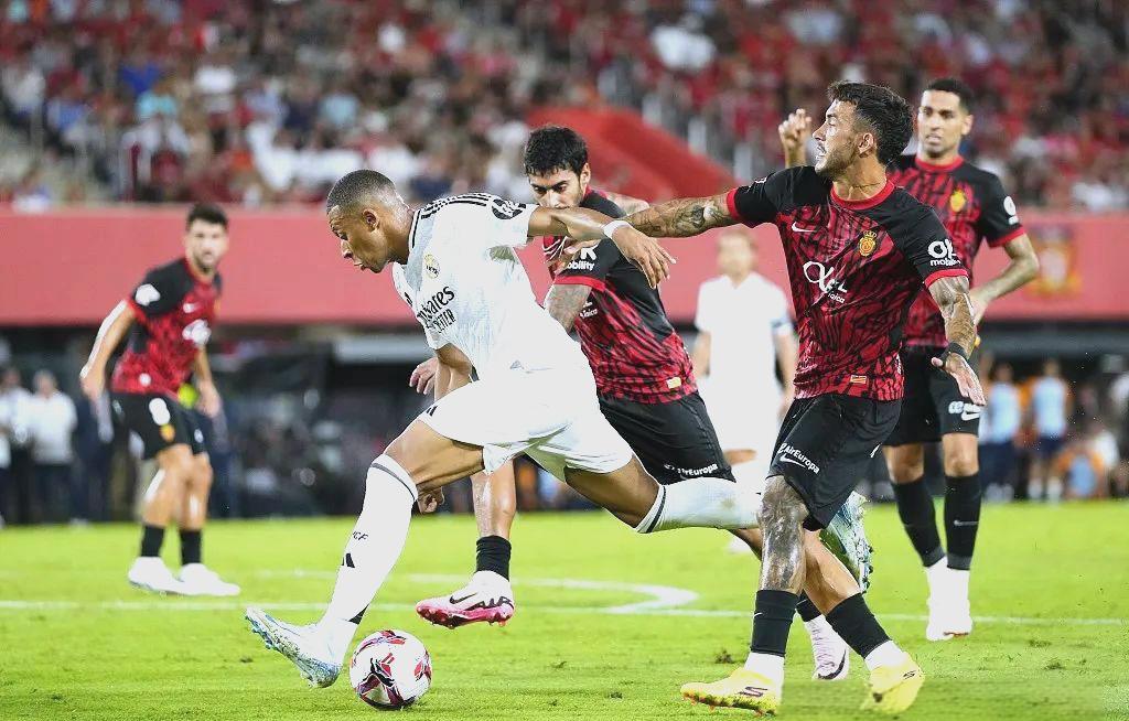 包含皇马将挑战切尔西,双方实力均衡的词条 包含皇马将挑战切尔西,双方实力均衡的词条