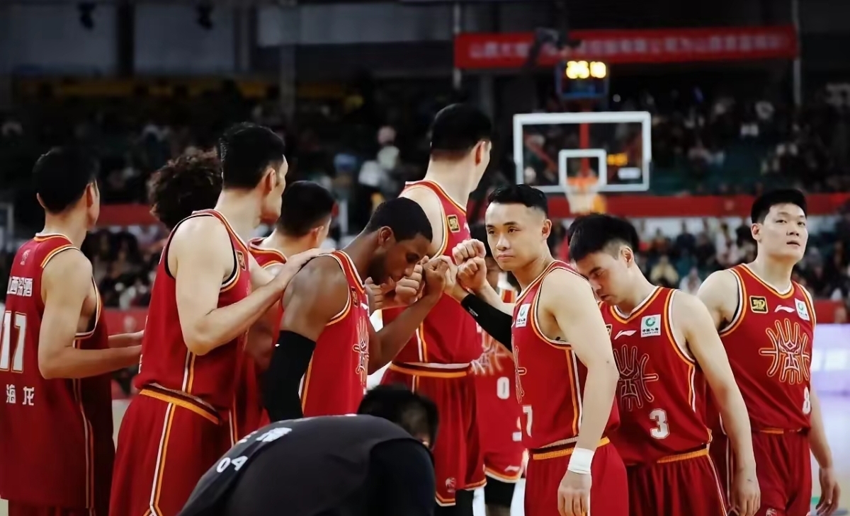 ac米兰体育官网-山西队在主场失利，球员们无奈叹息的简单介绍