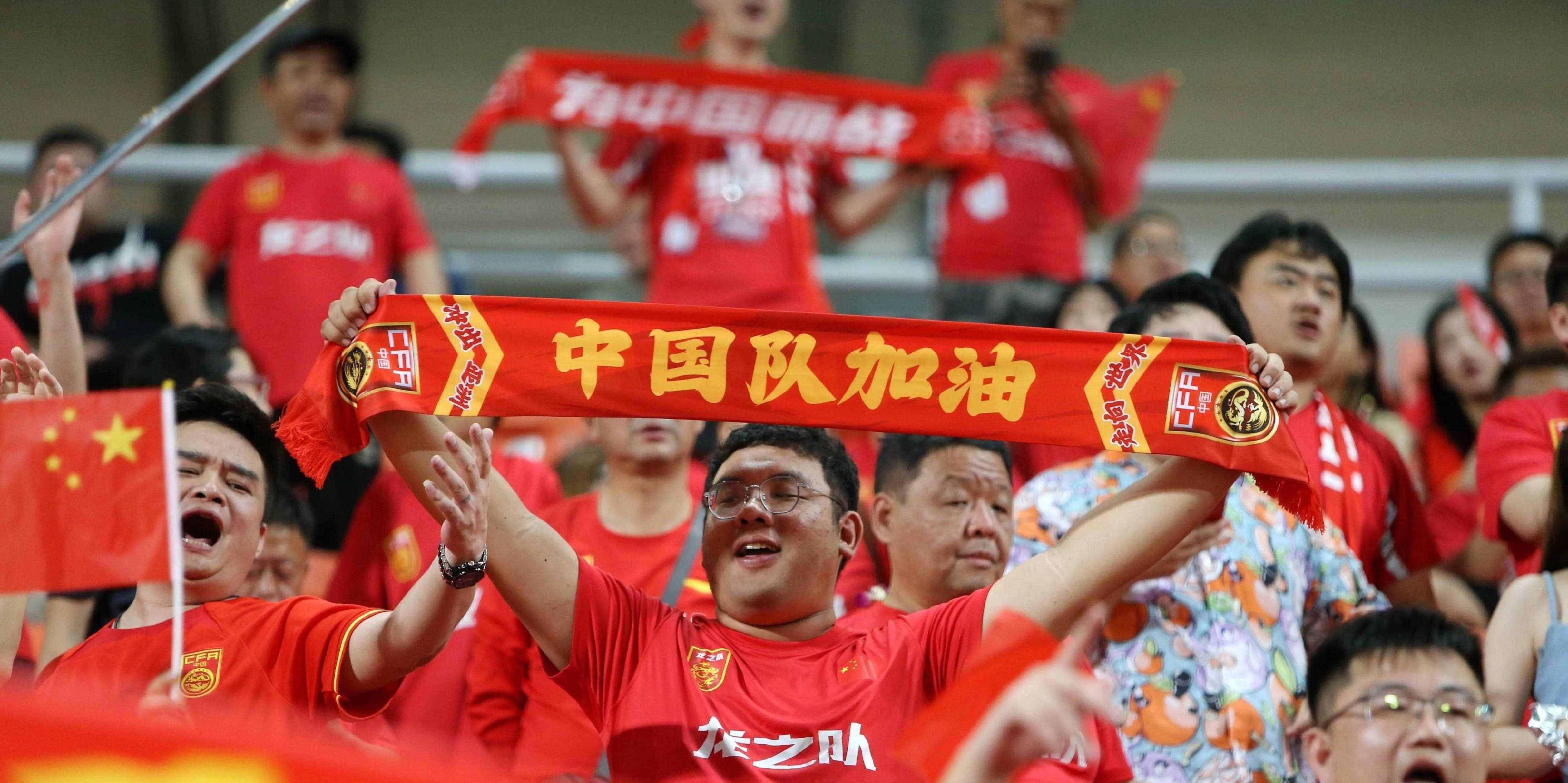 关于中国代表团在国际足球比赛中表现抢眼的信息 关于中国代表团在国际足球比赛中表现抢眼的信息