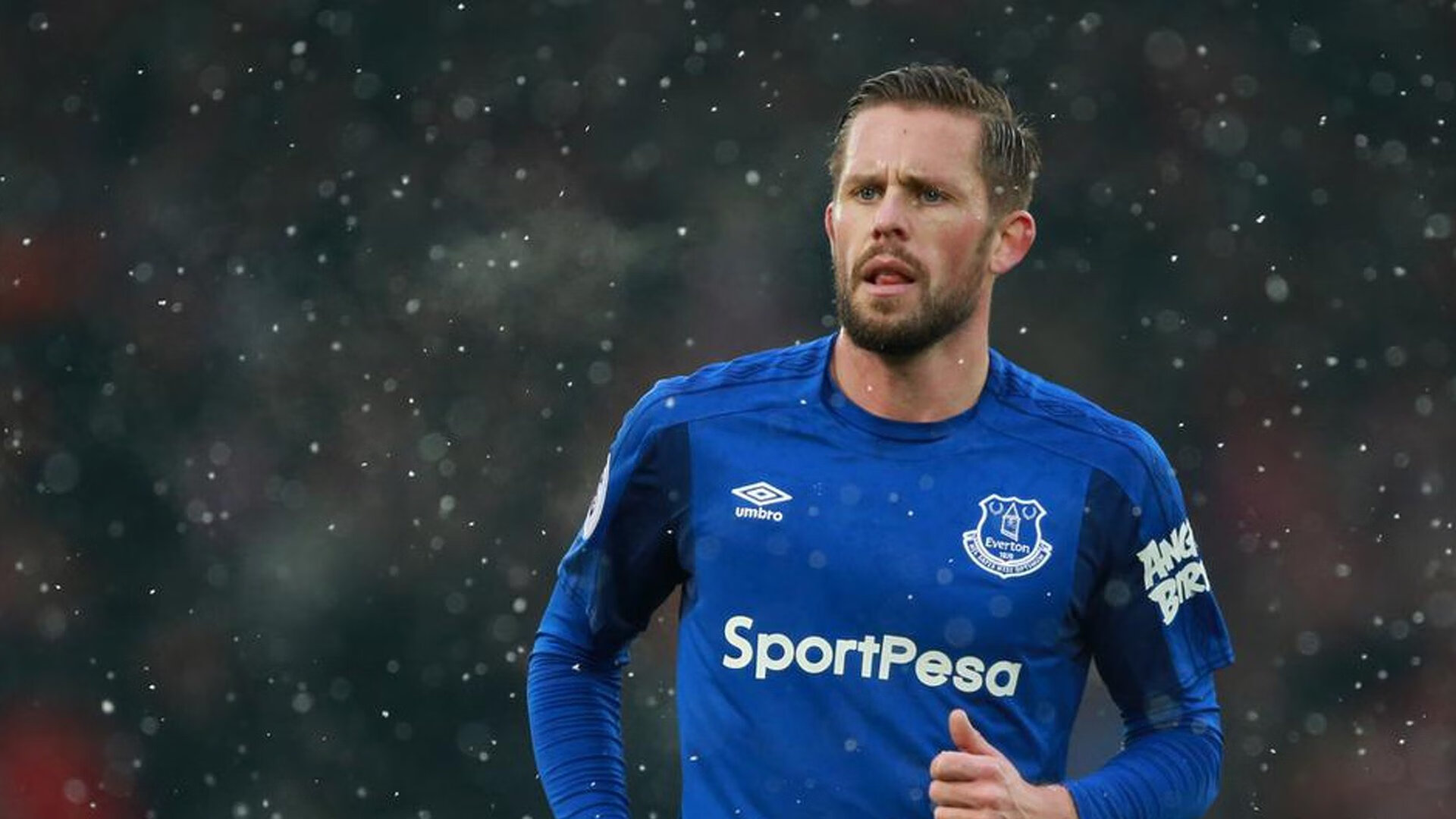 霓虹为证，当莱奥在午夜弯道写下唯一